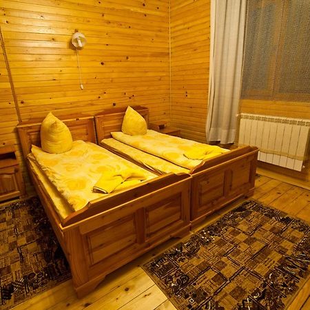 Edelweiss Carpathians Migovo Hotel Exterior photo