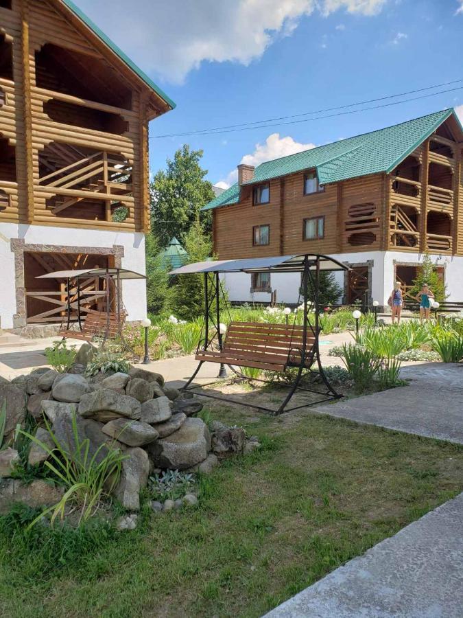 Edelweiss Carpathians Migovo Hotel Exterior photo