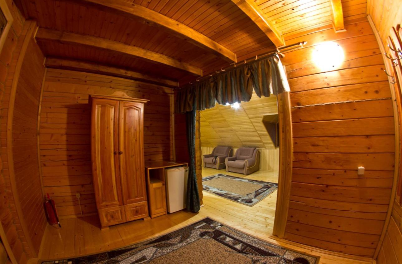 Edelweiss Carpathians Migovo Hotel Exterior photo